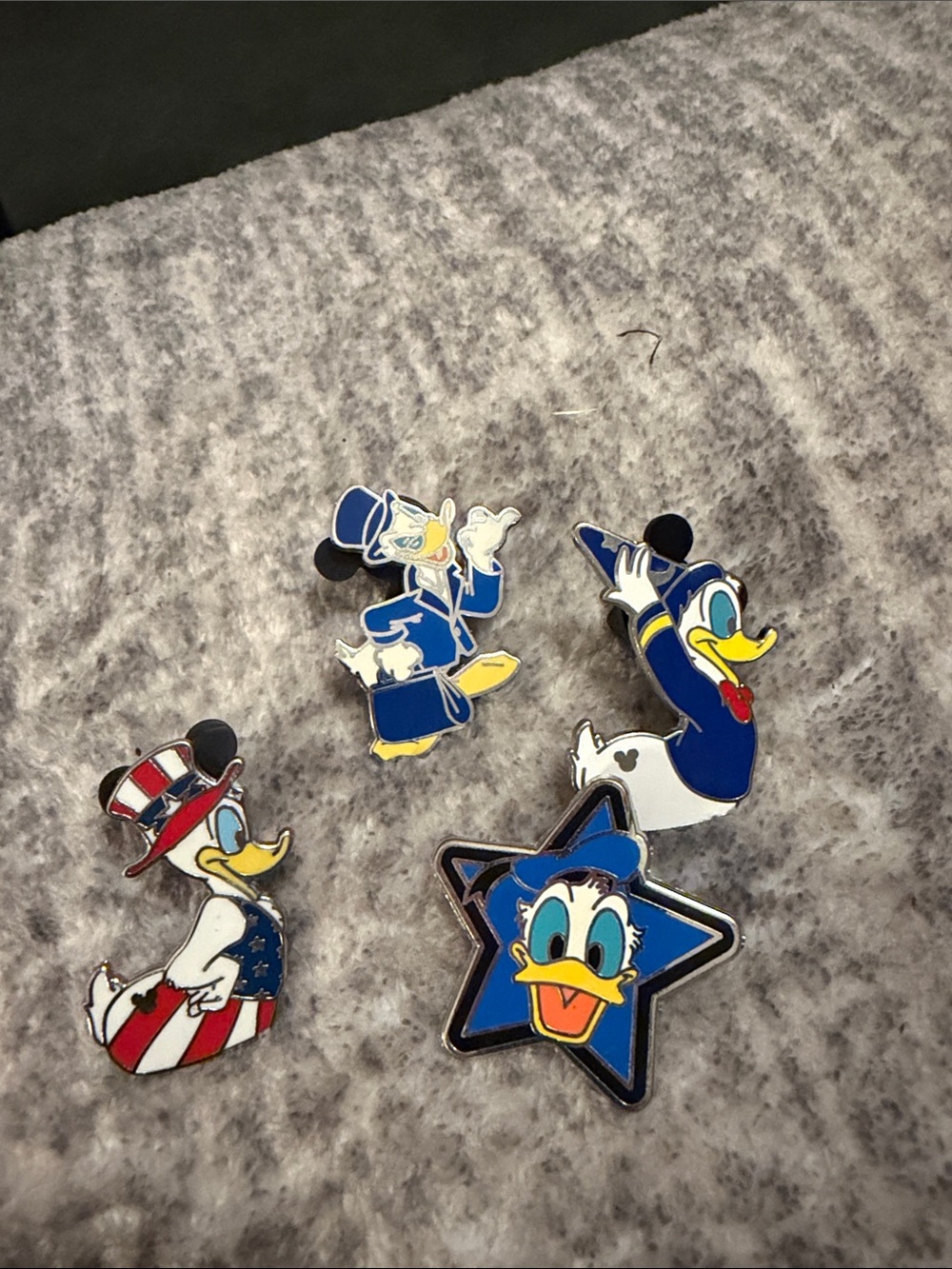 Disney pins Donald Enamel Pin Set - Blue, Red, White, Yellow